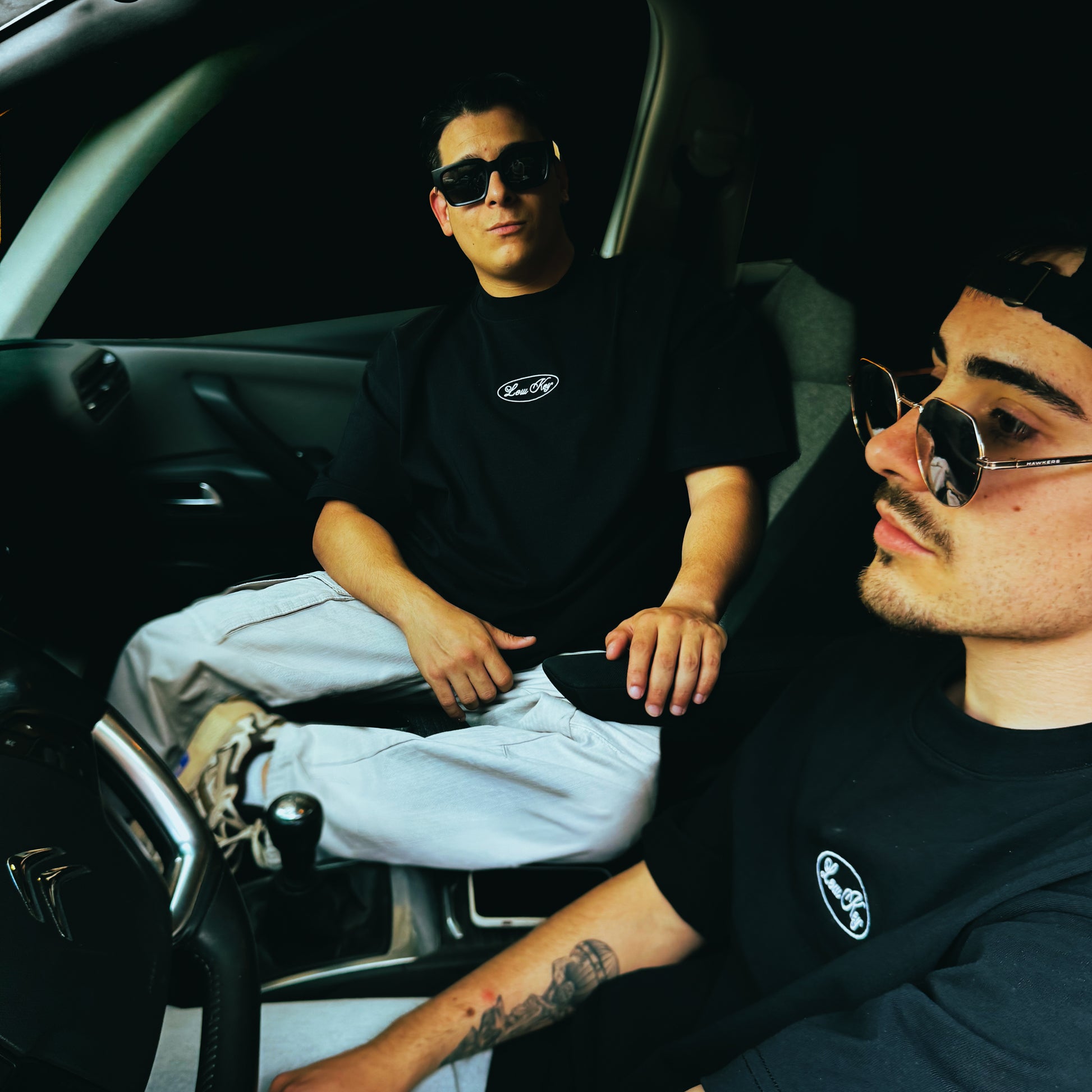 Camiseta Close friends lowkey