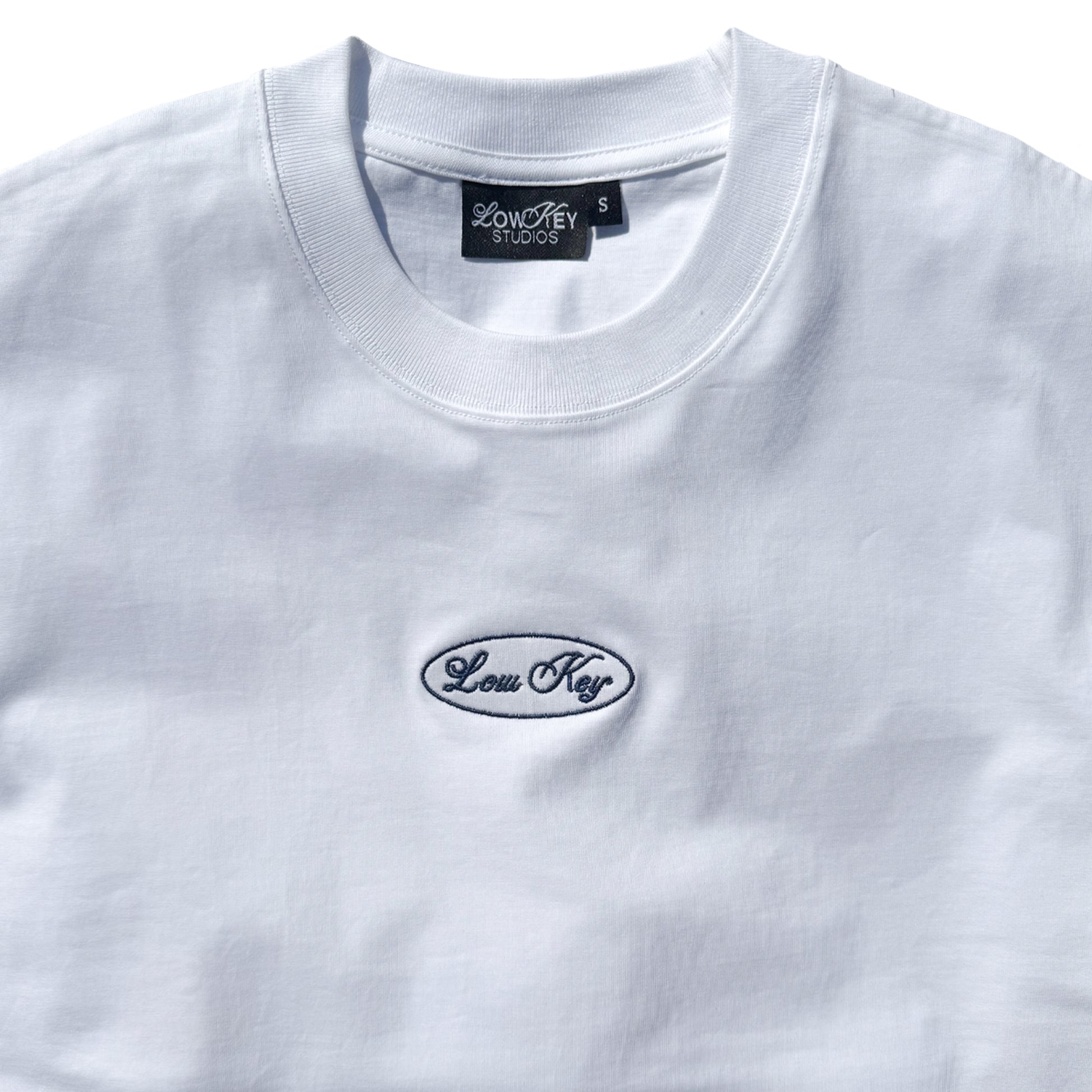 Camiseta blanca LowKey Studios